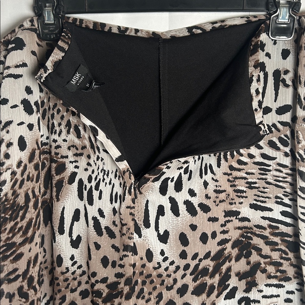 MSK Leopard-Print Pants in Black & Brown - Picture 5 of 10